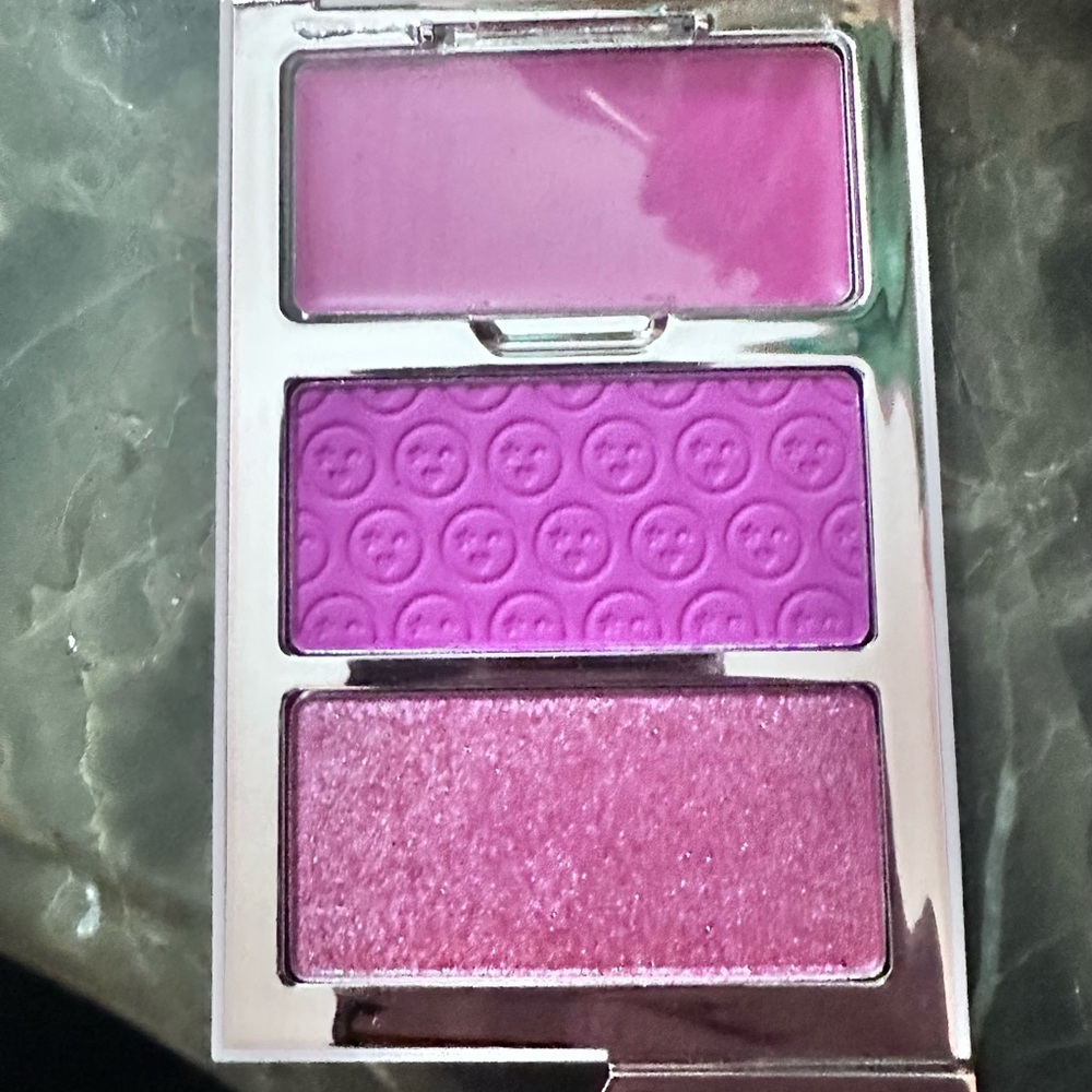 ONE/SIZE by Patrick Starrr – Cheek Clapper 3D Blush Trio in “Gworly Pop”